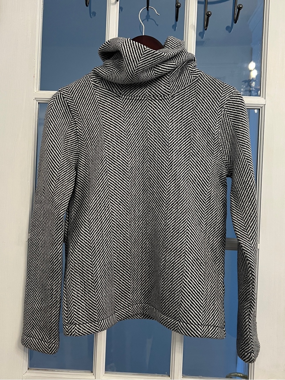 J. CREW Women’s Herringbone Funnel Neck Fleece Pullover H1549 Black Ivory Size S
